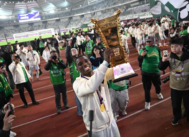 开云-【五冠耀京城】战神法比奥 已自称“北京人”