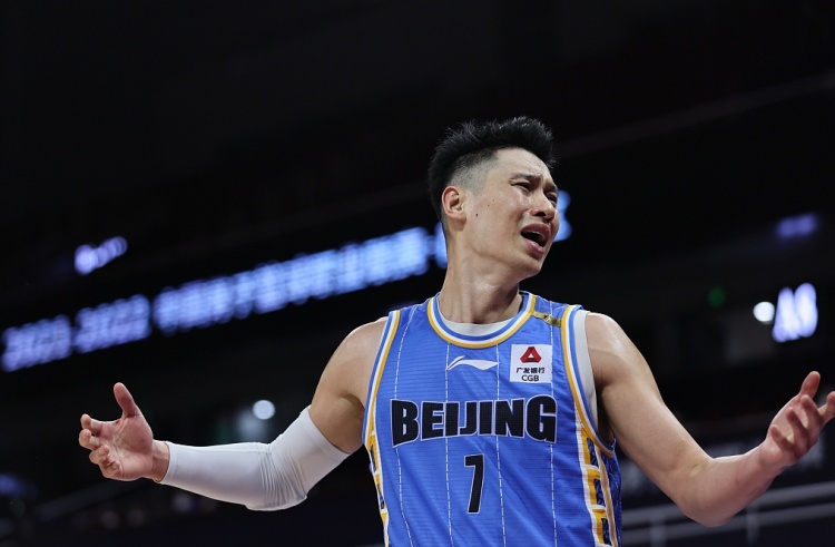 开云体育官网-经纪人：虽然CBA很多人对书豪防守动作大 但其实都很尊重他