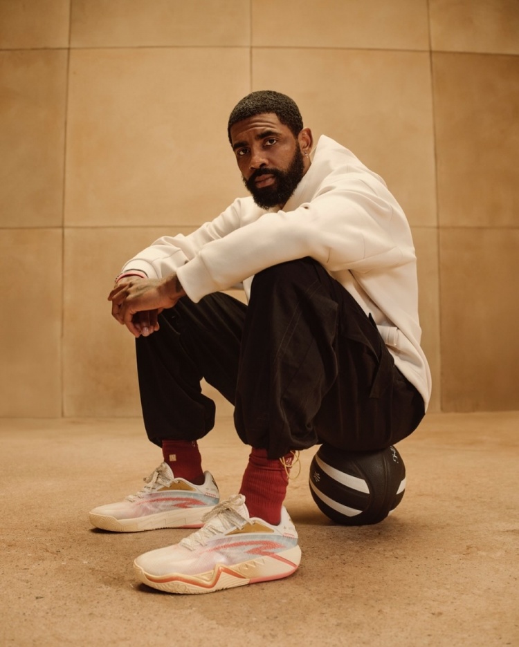 开云-欧文新一代签名鞋KAI 3正式亮相！首发为马年主题配色！