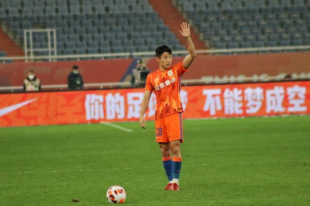 开云体育APP下载-孙准浩战申花只踢半场源于保护 开启四年终极挑战