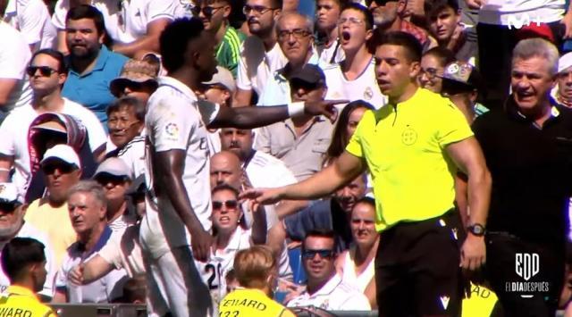 kaiyun-与对手主教练怒目相向 维尼修斯正在内马尔化？